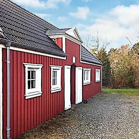 Three-bedroom Holiday In 4 펜션 Vejby